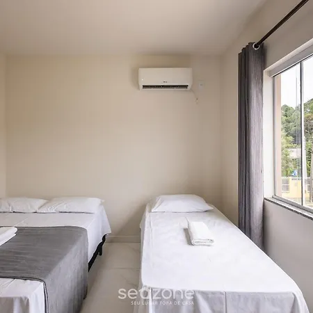 Rhe'S - Casas Em Condominio 2 Min Da Praia Em Bombinhas Exterior photo
